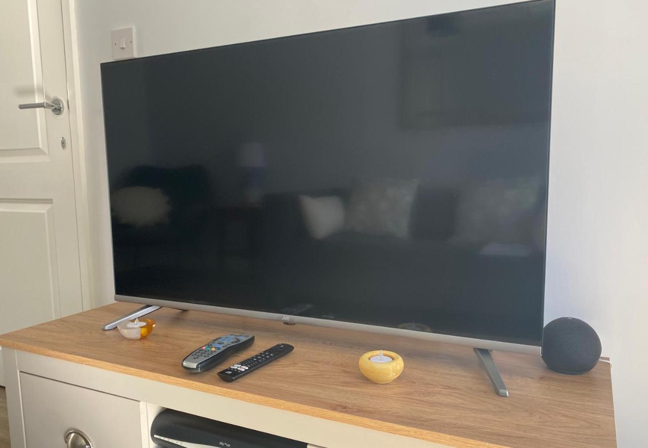 Lovely 2 Bedroom, 2 Bathroom House With Parking. Plymouth Eksteriør billede
