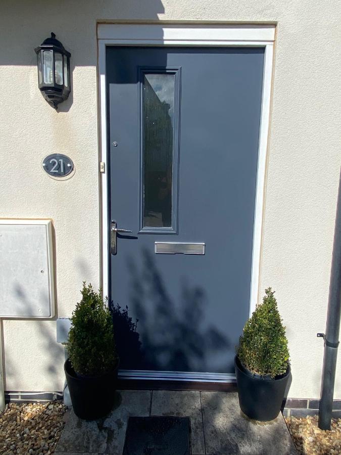 Lovely 2 Bedroom, 2 Bathroom House With Parking. Plymouth Eksteriør billede