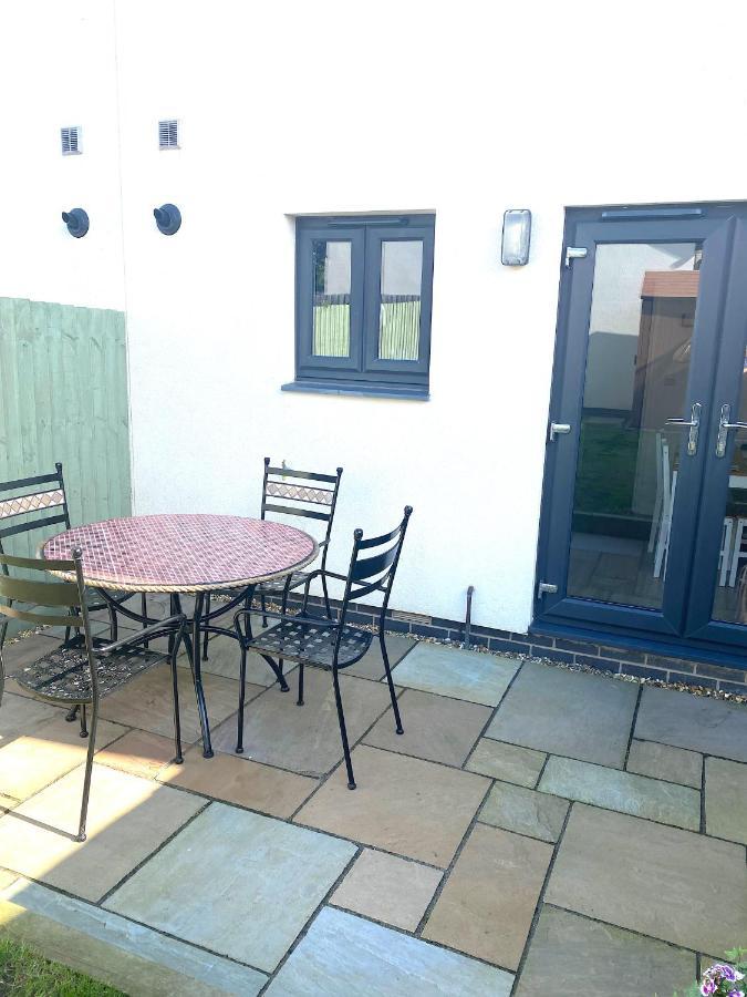 Lovely 2 Bedroom, 2 Bathroom House With Parking. Plymouth Eksteriør billede