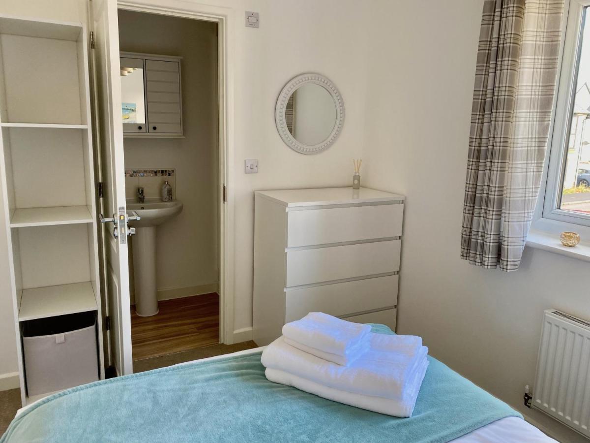 Lovely 2 Bedroom, 2 Bathroom House With Parking. Plymouth Eksteriør billede