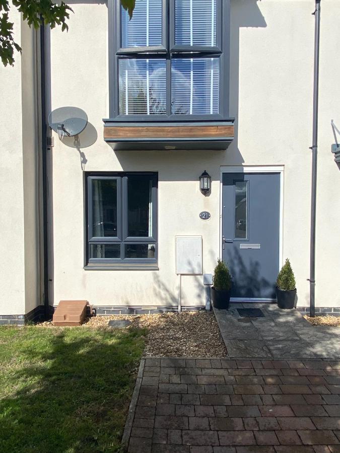 Lovely 2 Bedroom, 2 Bathroom House With Parking. Plymouth Eksteriør billede